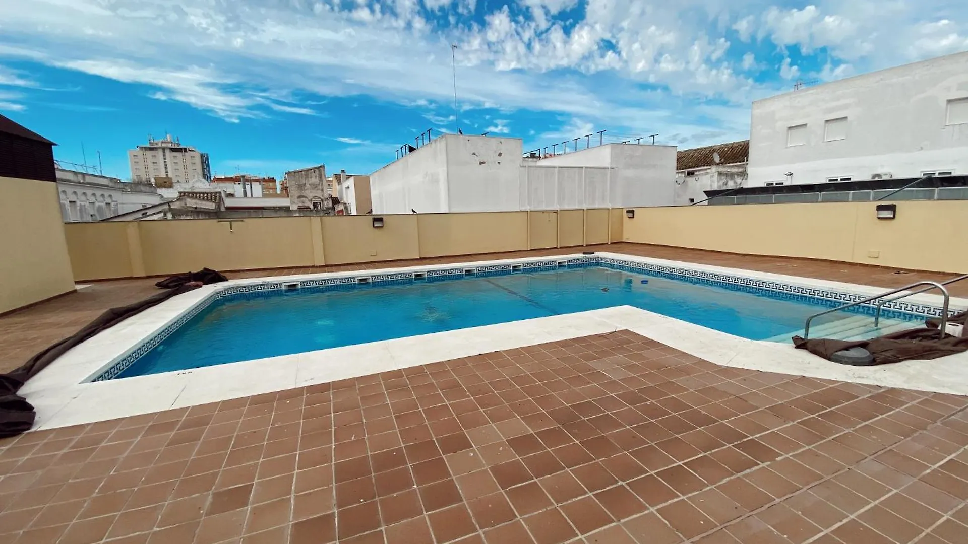 Apartment Beautiful & Cozy Apart. Pool & Parking-Downtown Sanlucar de Barrameda